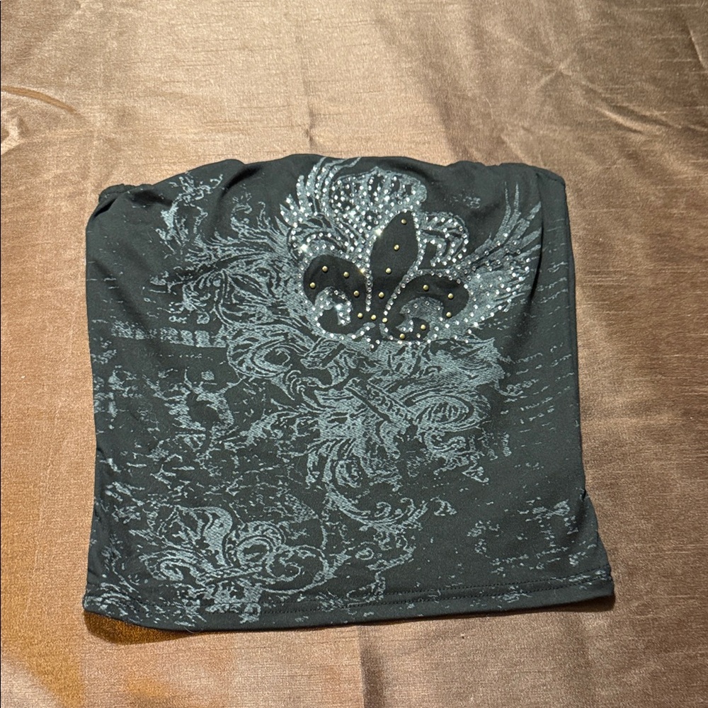 SHEIN Black Graphic Crop Top